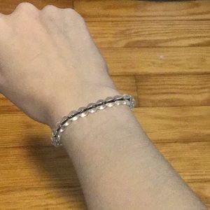 Clear beaded bracelet